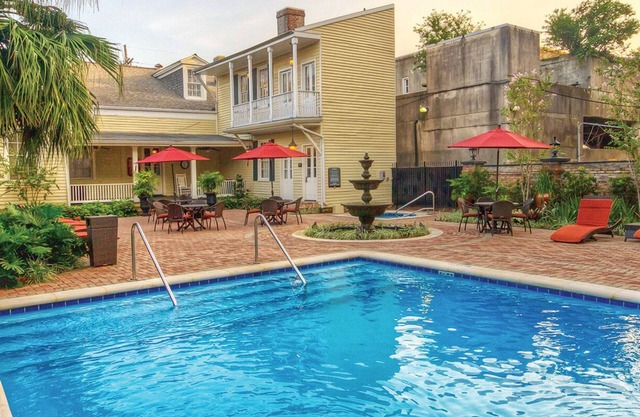Charming Hotel in the Beautiful Garden District