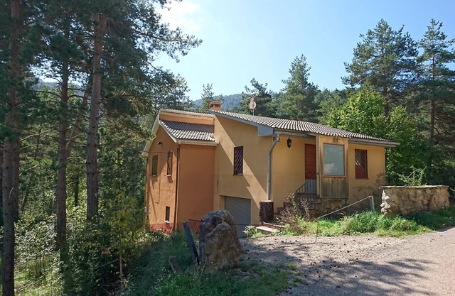 Charming house located in the Espinalbet area.