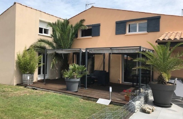 Charming house, 5 minutes from the ocean, La Rochelle and the Ile de Ré.