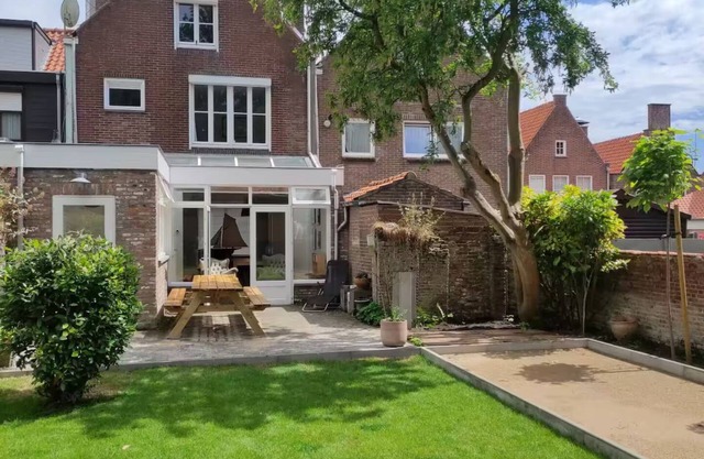 Charming house between town, sea and countryside