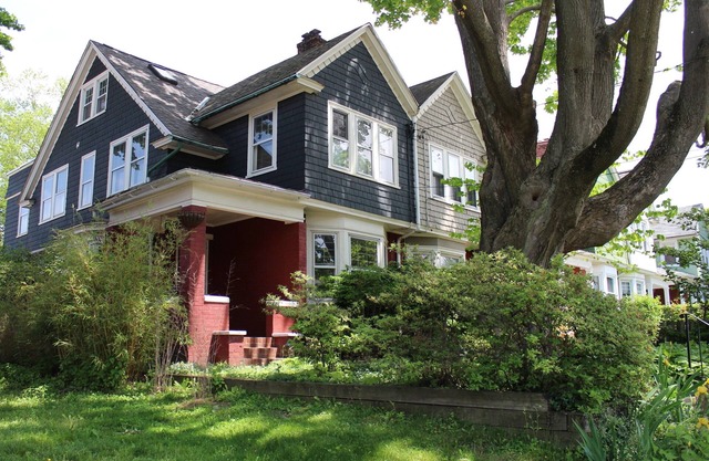 Charming house close to heart of Bryn Mawr village on a quiet residential street