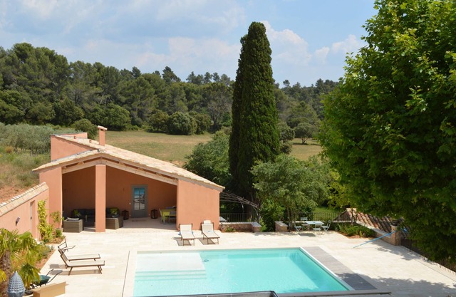 Charming house in 8ha park in absolute calm - Heated pool- 10mn Aix
