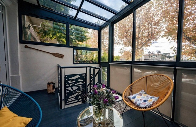 Charming house, all comfort with views over the Rhone and the hills of Tain.