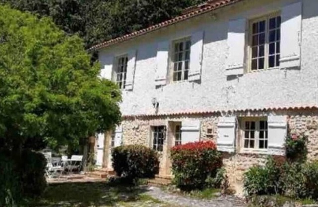 Charming House in Negrondes, Dordogne, France