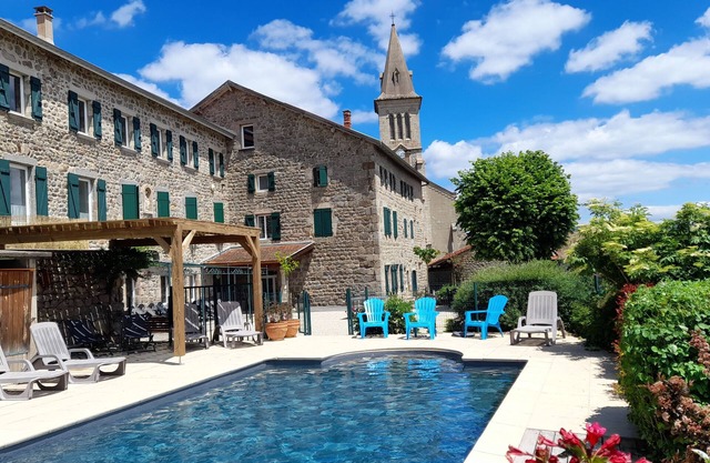 Charming house with swimming pool