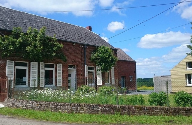 Charming house with large dormitory, private garden and terrace, near Val Joly