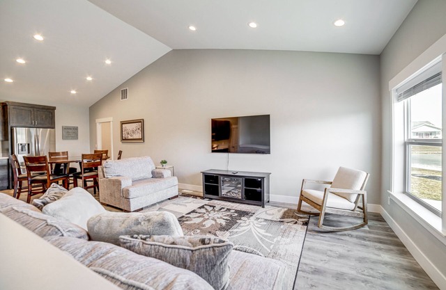 Charming Idaho Falls Home - 5 Mi to Downtown!