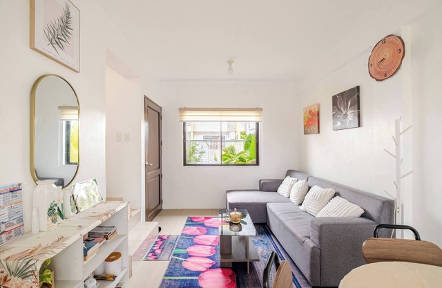 Charming Iloilo City House with Garden View