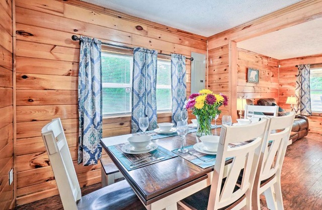 Charming Jamestown Cabin with Large Backyard!