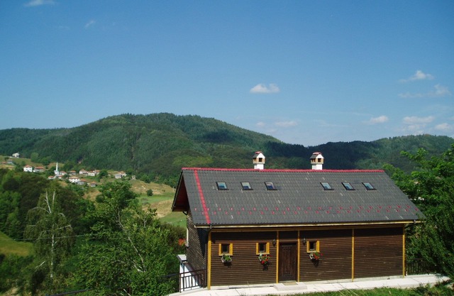 Charming jewel in the heart of the Rhodopes, unique interior design, 360˚ view.
