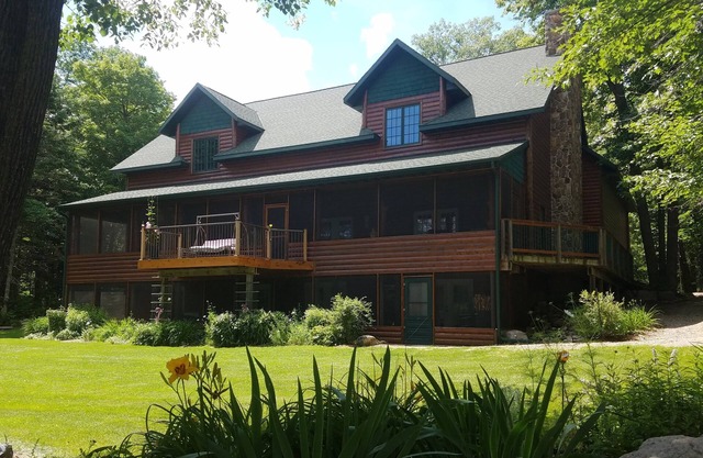 Charming Lake Lodge Private Bar 5500 Acre Woman Lake Chain