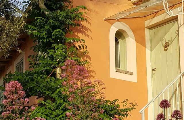 Charming little apartment adjoining a farmhouse