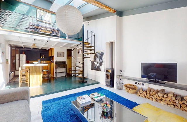 Charming Loft Apartment by Canal Saint Martin