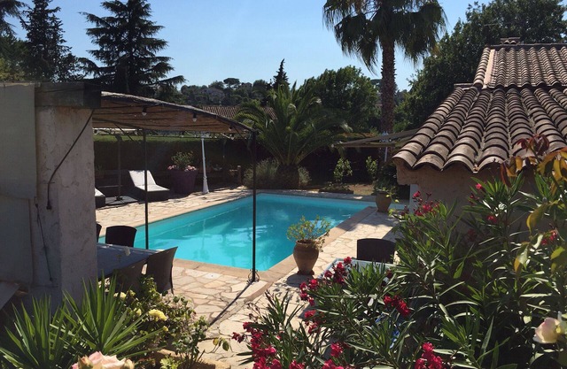 Charming mazet for 4 pers. 33m2 swimming pool