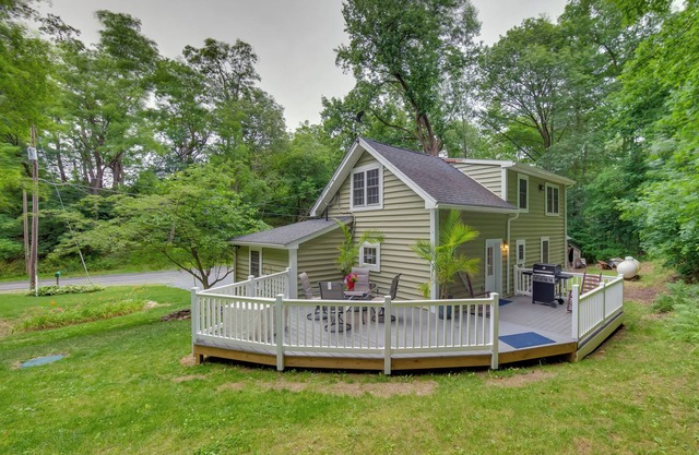 Charming Manheim Cottage w/On-Site Animal Viewing