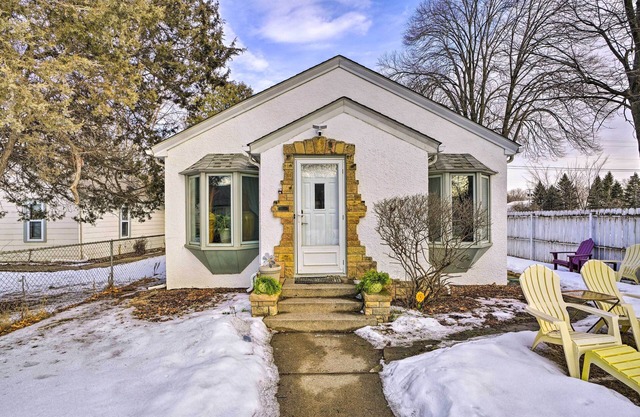 Charming Minneapolis Cottage Near Airport!