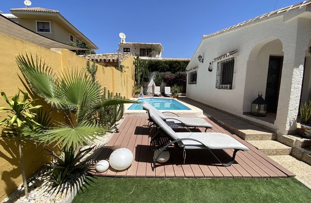 Charming private 3 bed. villa in Fuengirola, close to the beach!