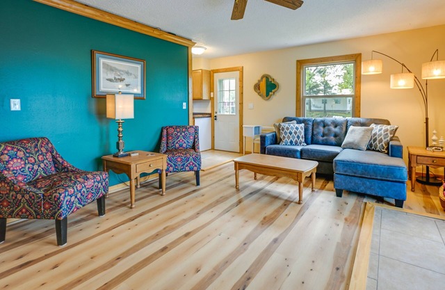 Charming Rockland Retreat w/Deck & Grill!