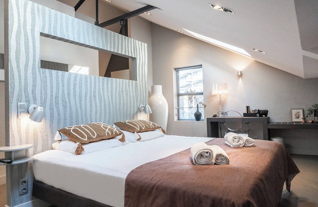 Charming room just minutes from Oss’s cultural gems and train station, parking, WiFi, heated floors