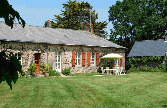Charming rural cottage, 5 guests, Wifi, fireplace