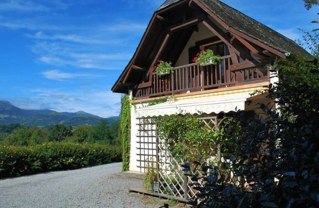 Charming Small Cottage in Soule