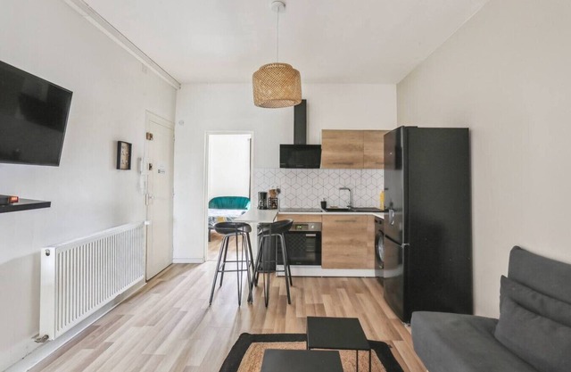 Charming Spacious Renovated Appart 4 Pers