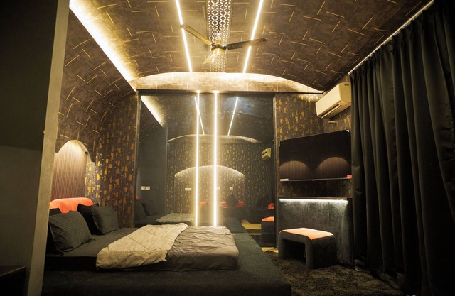 Charming studio with AC and WiFi in pleasant Lucknow