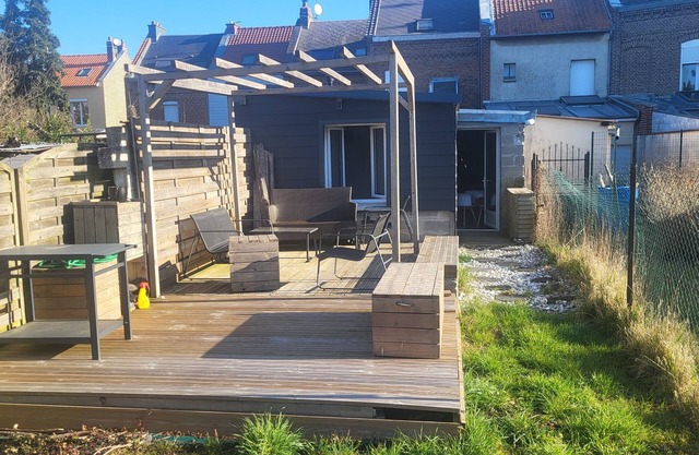Charming T2 with south-facing terrace