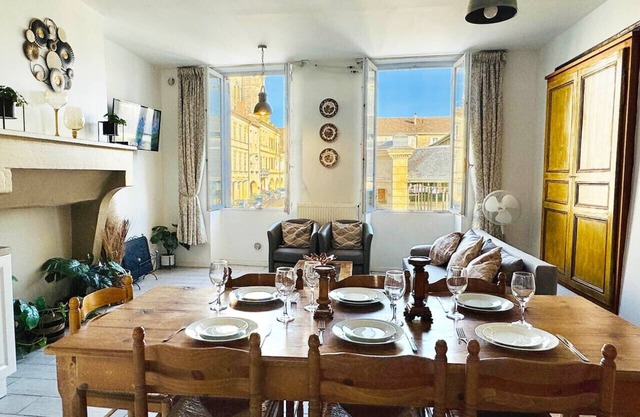 Charming Townhouse in the Heart of Monségur