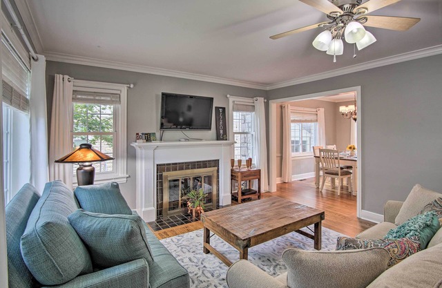 Charming Tulsa Bungalow w/Furnished Deck!
