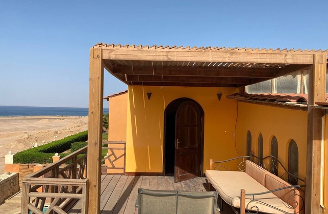 Charming Villa facing the Sea of National Park