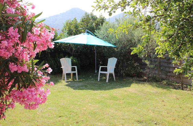 Charming Villa In Provence With Private Garden
