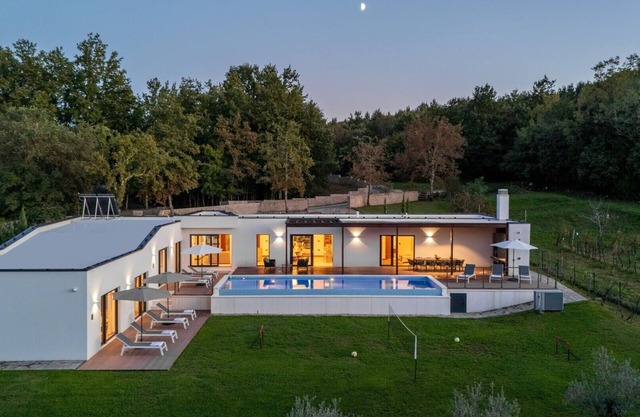 Charming Villa Istria Green with a heated swimming pool