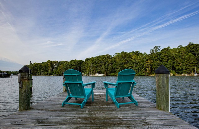 Charming Waterfront Getaway with Private Dock