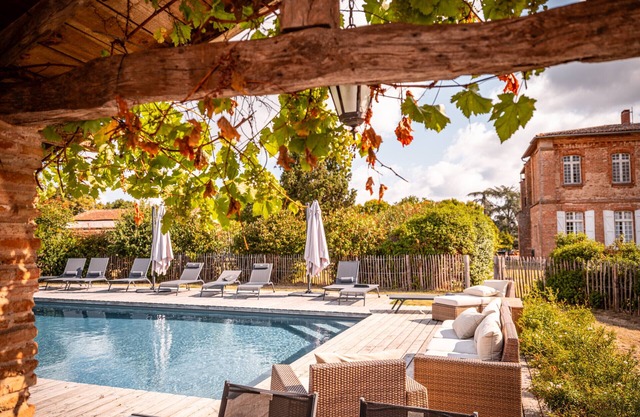 Chateau Beaudesert - Pool - Tennis court - Park