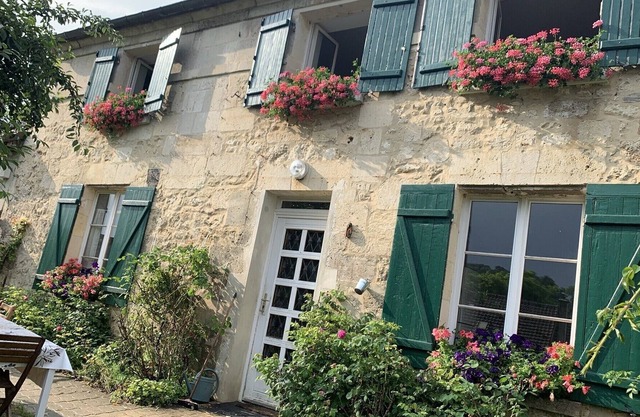 Chateau / Country House