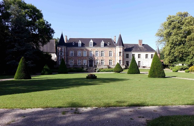 Château d'Argoules in the Somme Bay 20 minutes from the sea