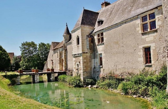 Chateau de Chemery