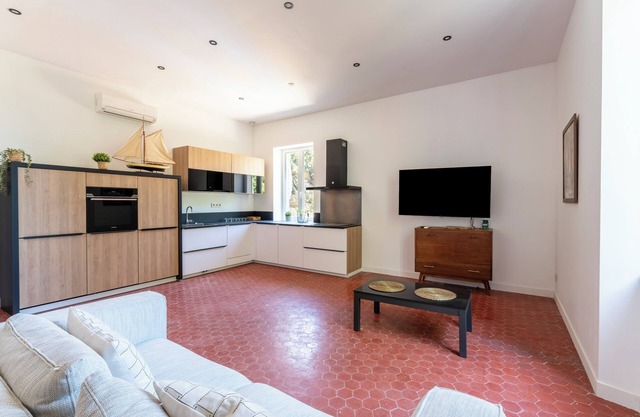 Chateau de Couvent Apartment for 2 people next to the golf course