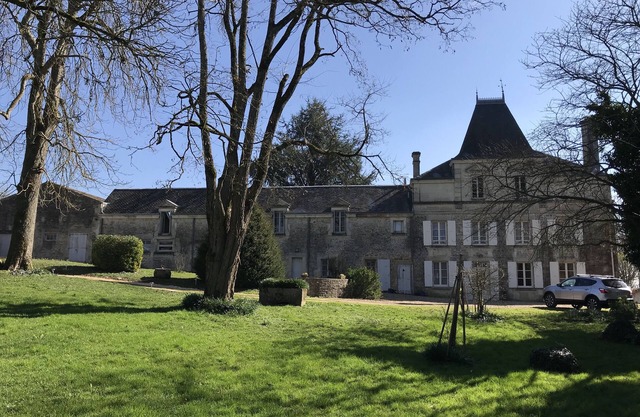 Chateau de Sauge 1607 - Cedar Apartment