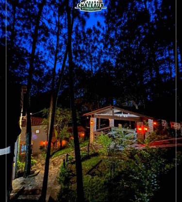 Chateaux de mi Sierra Encantada - Cabaña privada y acogedora de 3 habitaciones en Mazamitla, Jal para 10-13 Personas