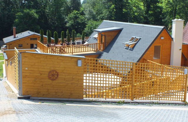 Chaty pod Sokolím Hřbetem