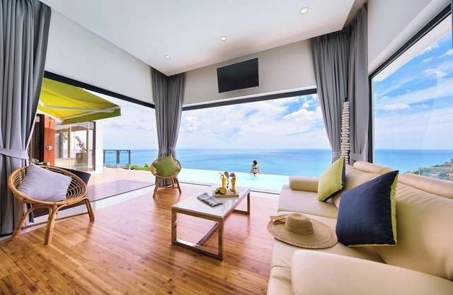 Chaweng Peak Villas - Infinity Pools Sleep 12 in Chaweng Noi