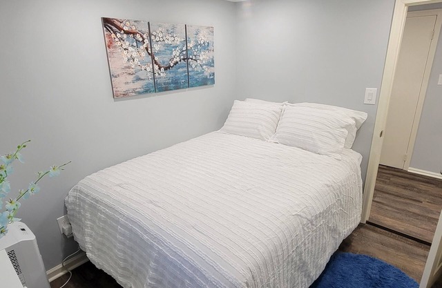 Cheerful 2-Bedroom Apartment with Smart Home Tech.
