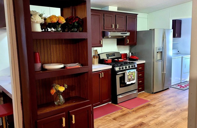 Cheerful 3 bedrooms,2 bathrooms Mobile Vacation home in the heart of laurel,MD