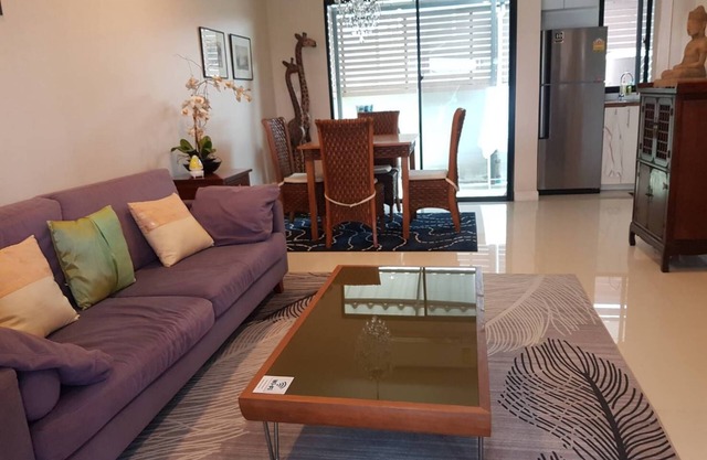 Cheerful 3br Townhome with Community pool in Nonthaburi City Center near MRT