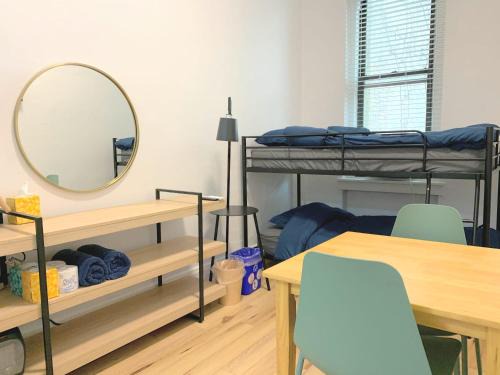 Chelsea Studio-Shared Bathroom with Kitchen Twin Bunk Bed