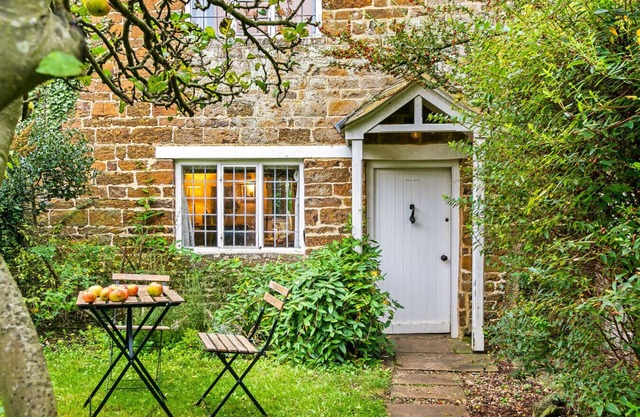 Cherry Tree Cottage - 3 Bed Countryside Retreat