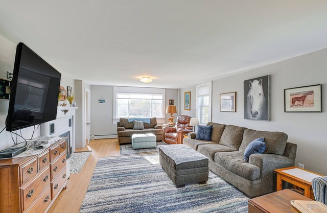 Cherryfield Home w/Decks On Historic Horse Farm
