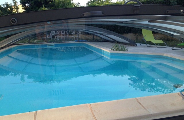 Chez Alain T2 pool side Montpellier 3kmmer available all year round
